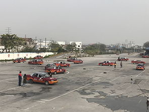 广州汽车驾校培训费用 白云学车驾校与集美驾校对比分析